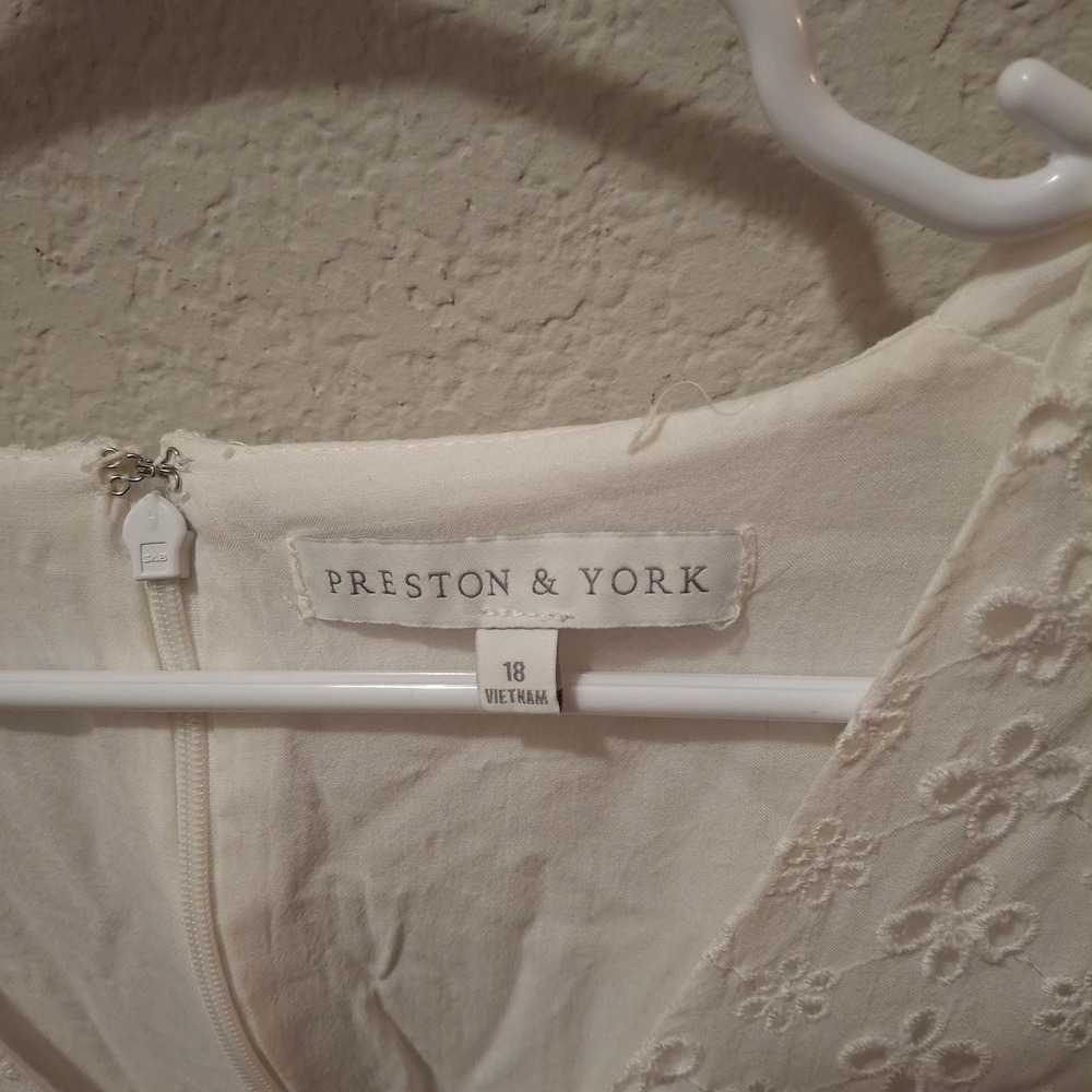 PRESTON & YORK‎ White Eyelet Lace Midi Dress Belted Flutter Sleeve Size 18 - Picture 2 of 7
